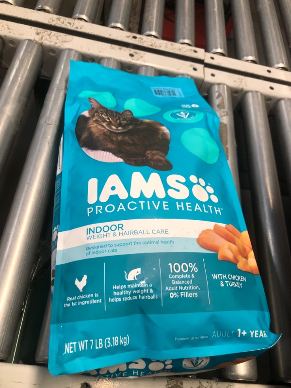 Photo 2 of ***EXP: 2/8/25** NON REFUNDABLE*** IAMS PROACTIVE HEALTH Adult Indoor Weight Control & Hairball Care Dry Cat Food with Chicken & Turkey Cat Kibble, 7 lb. Bag Chicken & Turkey 7 Pound (Pack of 1)