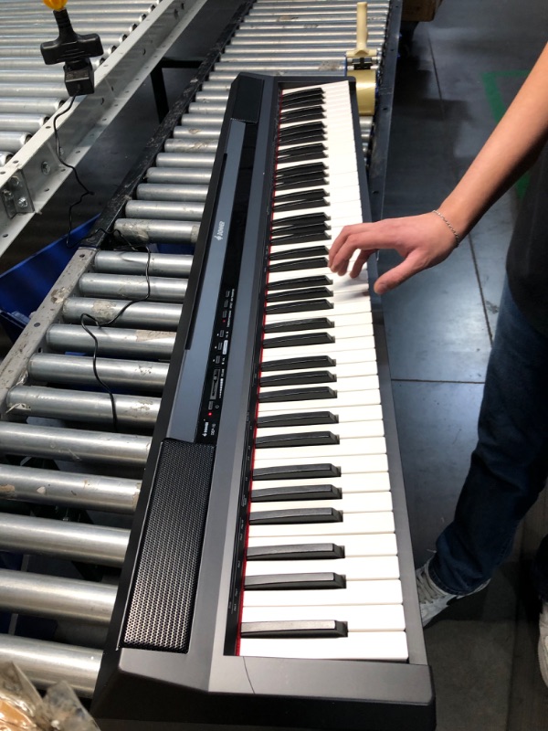 Photo 2 of ***SEE NOTES*** Donner DDP-300 Digital Piano with 88 Graded Hammer Action Weighted Keys, Record, Bluetooth, 10 Voices, 4 Reverb, Speakers, Professional Full Fize Key Keyboard Electric Dark Rose
