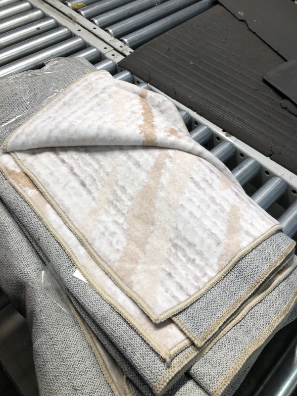 Photo 1 of jinchan Area Rug 8x10 Modern Washable Rug Abstract Rug Geometric Grid Non Slip Accent Rug