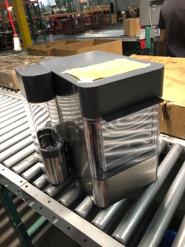 Photo 1 of ***USED - SCRATCHED AND SCRAPED - POWERS ON - UNABLE TO TEST FURTHER - LIKELY MISSING PARTS***
GE Profile Opal 2.0 XL with 1 Gallon Tank, Chewable Crunchable Countertop Nugget Ice Maker, Scoop included, 38 lbs in 24 hours, Pellet Ice Machine with WiFi & S