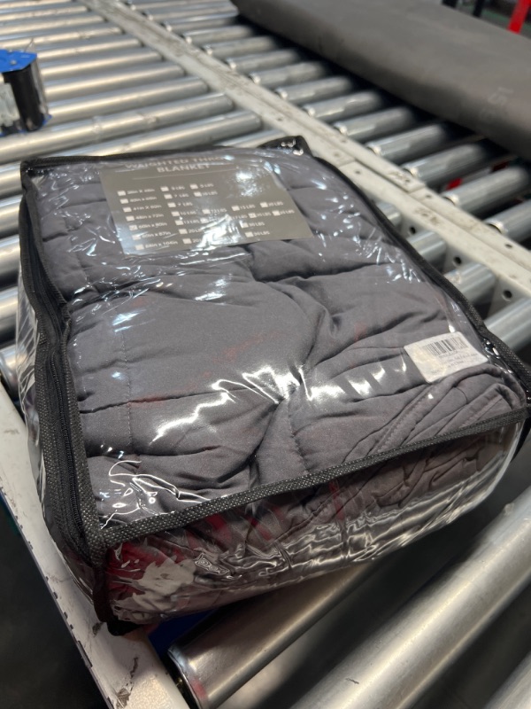 Photo 2 of **USED**
\yescool Weighted Blanket for Adults (20 lbs, 60” x 80”, Grey) Cooling Heavy Blanket for Sleeping Perfect for 190-210 lbs, Queen Size Breathable Blanket with Premium Glass Bead, Machine Washable Grey 60X80-20 lbs