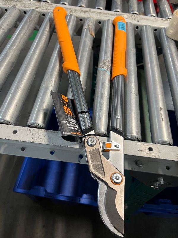 Photo 1 of 
Fiskars UltraSharp 7.5-in Steel Bypass Lopper
