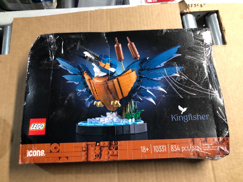 Photo 2 of LEGO Icons Kingfisher Bird Model, Creative Set for Adults to Build and Display, Relaxing Project for Bird Enthusiasts, Ideal for Home and Office Décor, Great Gift for Mother's Day, 10331