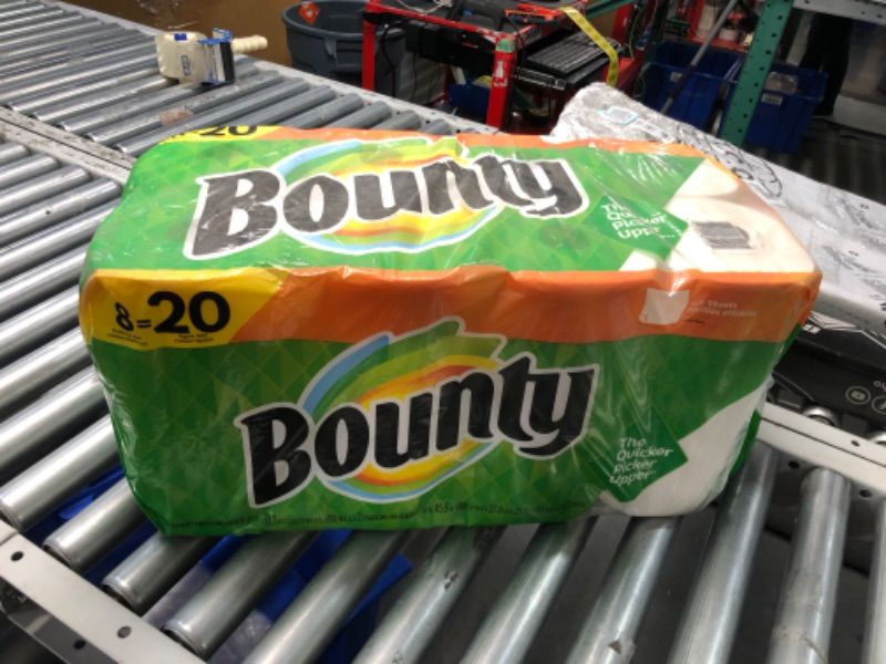 Photo 2 of Bounty White Paper Towels (8 Double Plus Rolls)