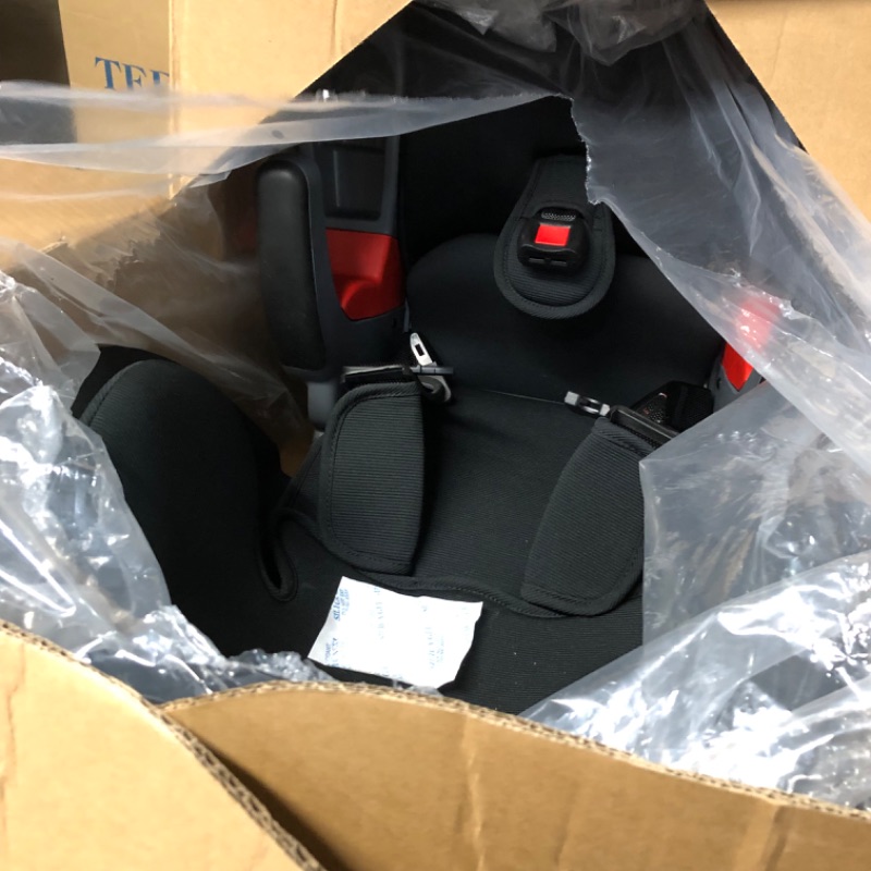 Photo 4 of Britax Grow with You ClickTight Harness-to-Booster, Black Contour SafeWash ClickTight Black Contour