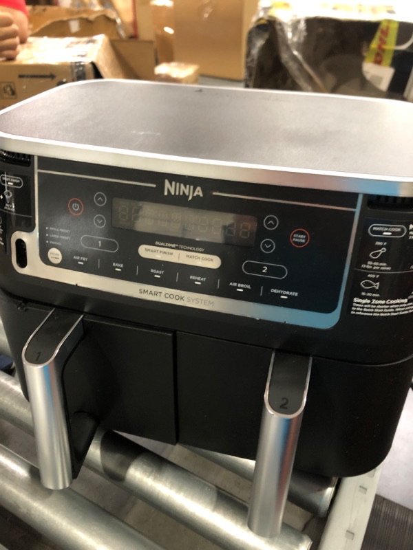 Photo 2 of (not functional)(sold for parts only)Ninja DZ550 Foodi 10 Quart 6-in-1 DualZone Smart XL Air Fryer with 2 Independent Baskets