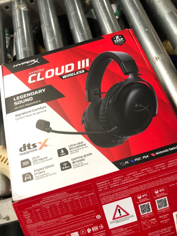 Photo 3 of HyperX Cloud III Wireless – Gaming Headset for PC, PS5, PS4, up to 120-hour Battery, 2.4GHz Wireless, 53mm Angled Drivers, Memory Foam, Durable Frame, 10mm Microphone, Black Black Wireless