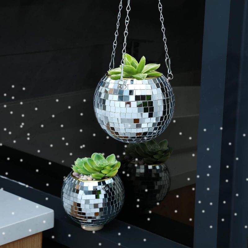 Photo 1 of 1PC, Remerry Disco Ball Planter Mirror Ball Boho Hanging Planter Flower Pot Vase with Chain and Wooden Rings for Indoor Outdoor Plants Succulents Cacti Flowers Home Decorations (Silver,8 Inch)