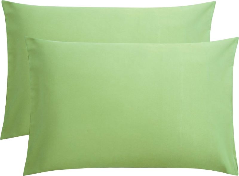 Photo 1 of 
FLXXIE 2 Pack Microfiber Queen Pillow Cases, 1800 Super Soft Pillowcases with Envelope Closure, Wrinkle, Fade and Stain Resistant Pillow Covers, 20x30