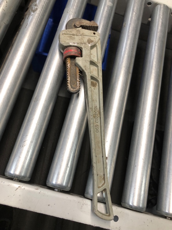 Photo 2 of (heavy use)(see images) Husky 18 in. Aluminum Pipe Wrench with 2 in. Jaw Capacity