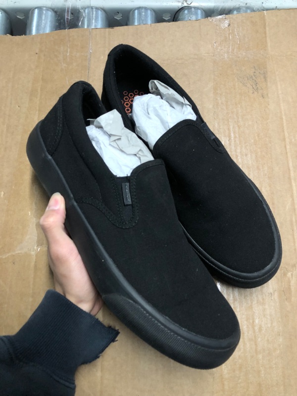 Photo 1 of Canvas Sneakers Comfortable Flats Breathable Padded Insole Slip on Sneakers Low (us 10men)