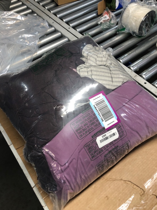 Photo 2 of **READ NOTES***(FOR PARTS ONLY)
Purple Comforter Set King - 7 Pieces Striped Bed in a Bag with Sheets for King Bed, Microfiber Reversible Patchwork Bedding Comforters Set (104" x 90") Purple King