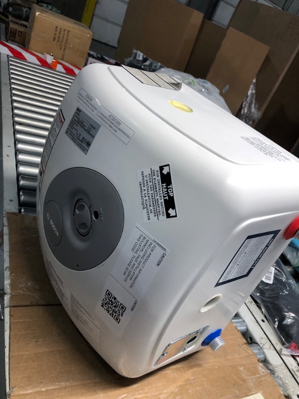 Photo 3 of **NON REFUNDABLE ITEM**(FOR PARTS ONLY)
Bosch Tronic mini-tank es8 7-Gallon Lowboy 6-Year Limited 1440-Watt 1 Element Point of Use Electric Water Heater