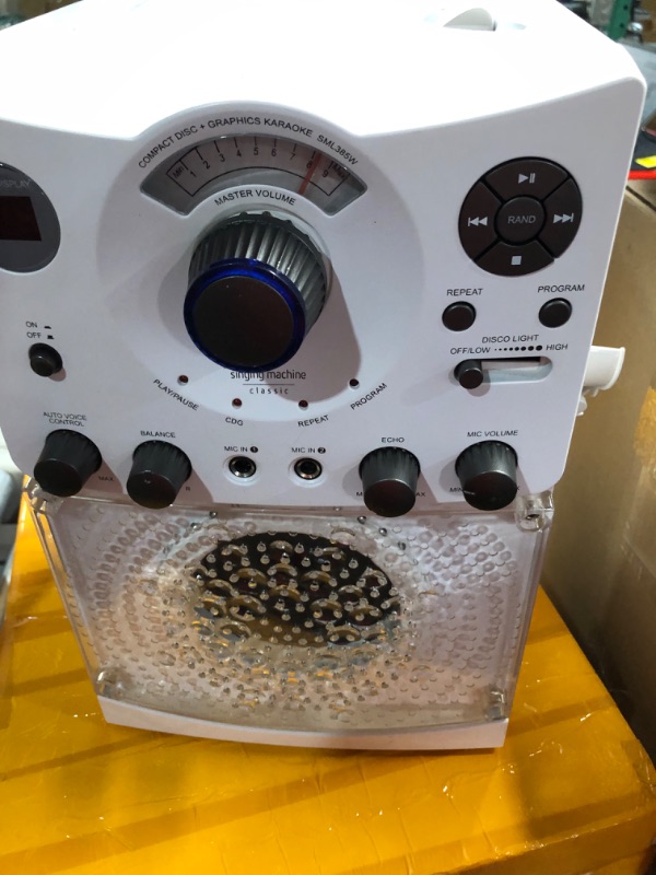 Photo 3 of READ NOTES MACHINE ONLY NO ACCESORIES
Singing Machine SML625BTBKD Karaoke Machine