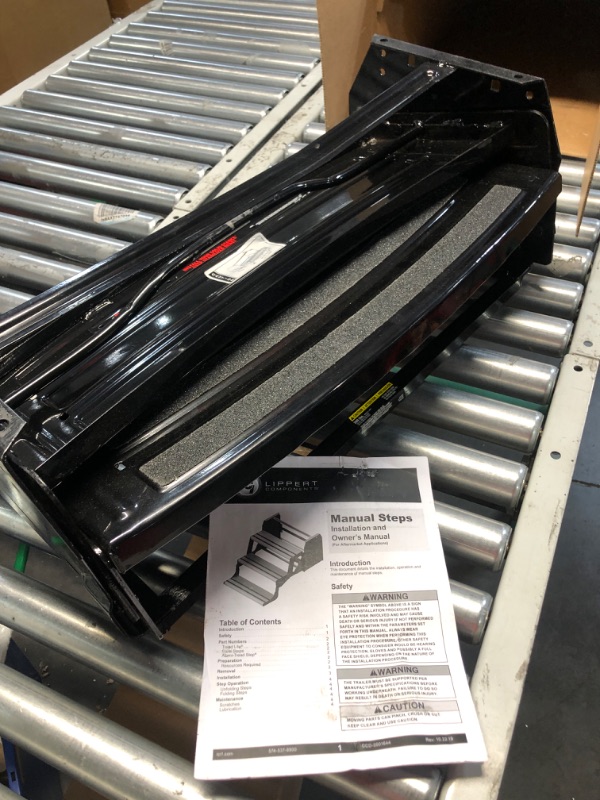 Photo 1 of Lippert 432682 RV Double Entry Step 24" Manual Radius