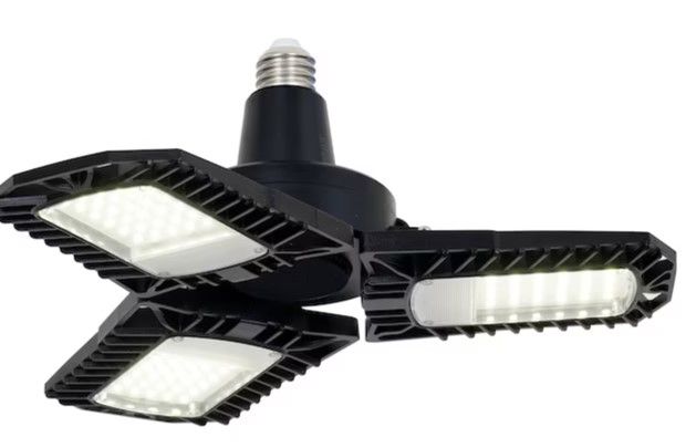 Photo 1 of **NON REFUNDABLE ITEM**(FOR PARTS ONLY)
Utilitech 1-ft 8000-Lumen Black 3-Light LED Diffuser Garage Shop Light
