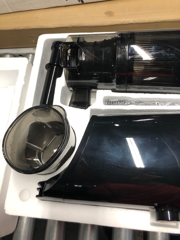 Photo 3 of **NON REFUNDABLE ITEM**(FOR PARTS ONLY)
Elite Gourmet EJX320 Big Mouth Whole Fruit 5.2” Self-Feeding Chute, Cold Press Masticating Slow Juice Extractor, Hands-Free, Less Prep, Easy to Clean, Impact Resistant BPA Free Tritan, Black