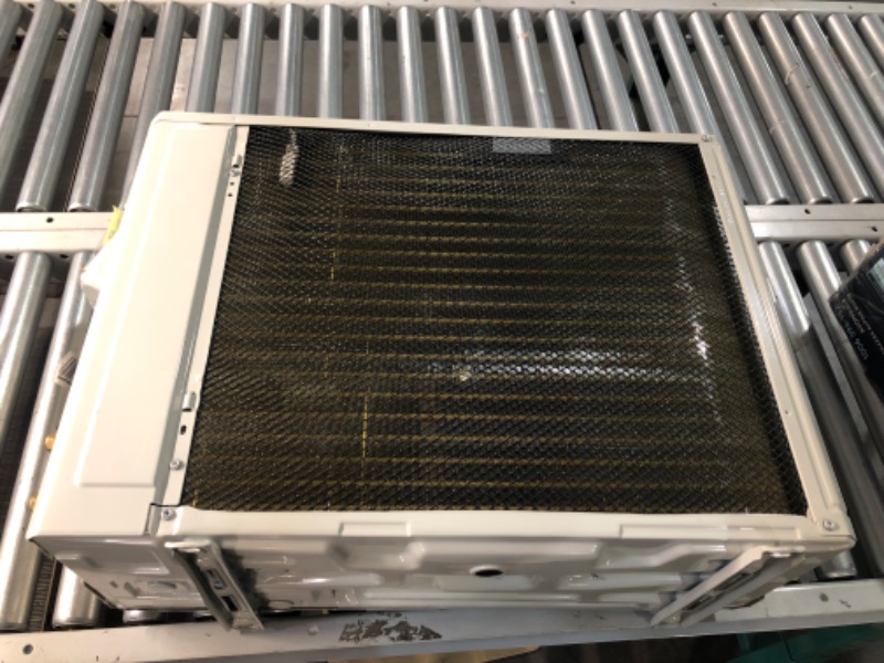 Photo 4 of **DAMAGED, NO PACKAGING**
Costway 19 SEER2 18,000 BTU 1.5 Ton Ductless Mini Split Air Conditioner with Heat Pump 208/230V