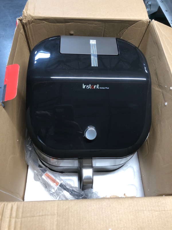 Photo 2 of USED** SEE NOTES***
Instant Vortex Plus 6-Quart Air Fryer Oven, From the Makers of Instant Pot with Odor Erase Technology, ClearCook Cooking Window, App with over 100 Recipes, Single Basket, Stainless Steel 6QT ClearCook