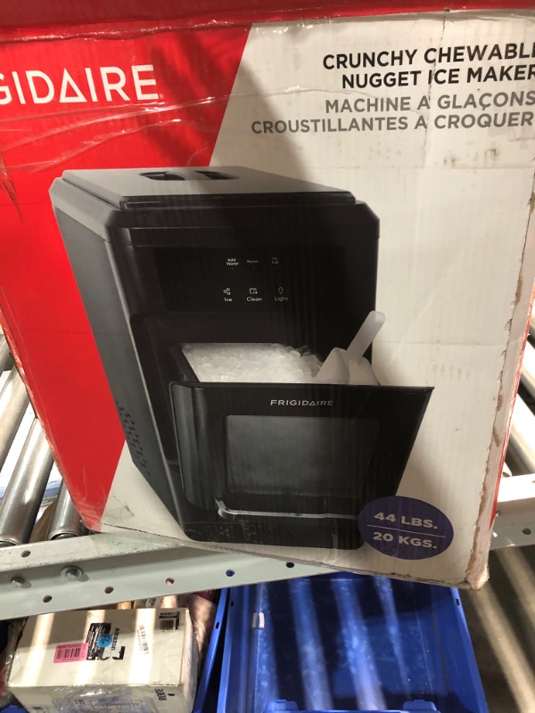 Photo 1 of (Heavily Used/ Needs to be cleaned)
Frigidaire EFIC237 Countertop Crunchy Chewable Nugget Ice Maker