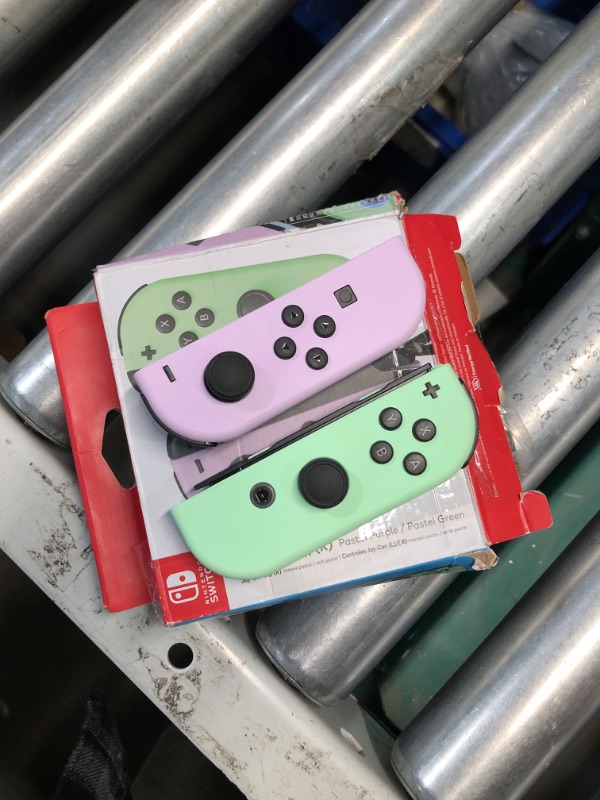 Photo 2 of (SEE NOTES BEFORE BIDING) Joy-Con (L)/(R) - Pastel Purple/Pastel Green