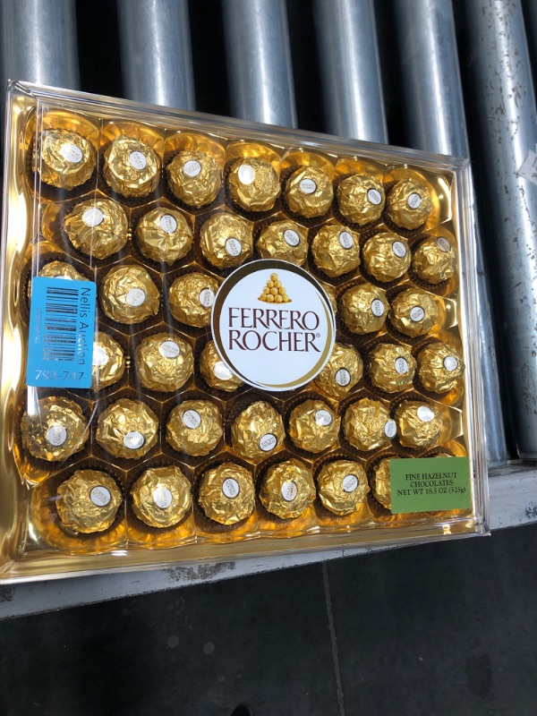 Photo 3 of ***(EXP:JUN 2024 )NONREFUNDABLE***
Ferrero Rocher Fine Hazelnut Milk Chocolate, Perfect Valentine's Day Gift, 42 Count, Chocolate Valentine's Day Candy Gift Box, 18.5 oz