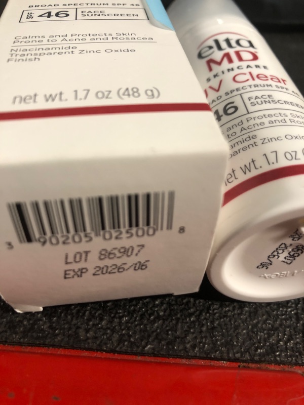 Photo 3 of ***NON REFUNDABLE*** EltaMD UV Clear Face Sunscreen, Oil Free Sunscreen with Zinc Oxide, Dermatologist Recommended Sunscreen
