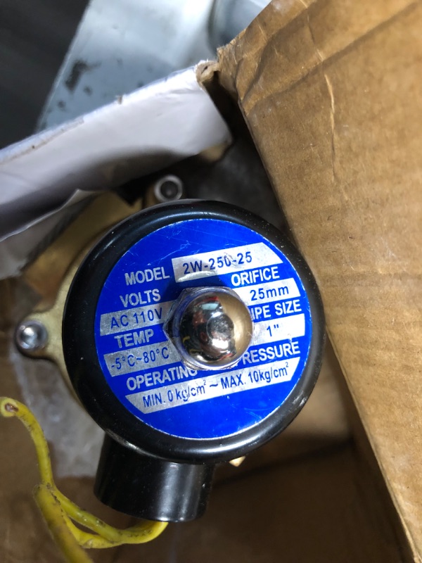 Photo 3 of (READ FULL POST) 1" Electric Solenoid Valve 110v/115v/120v AC Brass Normally Closed Gas Air Diesel Water NPT High Flow