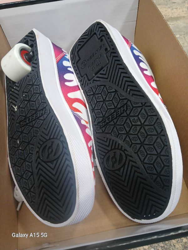 Photo 2 of *ONLY ONE WHEEL*  Heelys girls Wheeled Footwear Skate Shoe 1 Big Kid White/Rainbow