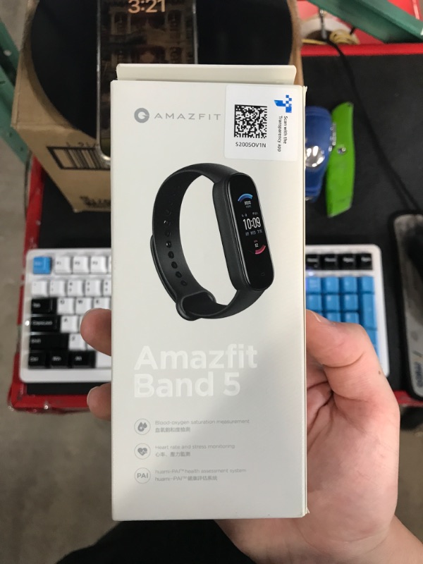 Photo 2 of (READ FULL POST) Amazfit Band 5 Activity Fitness Tracker with Alexa Built-in, 15-Day Battery Life