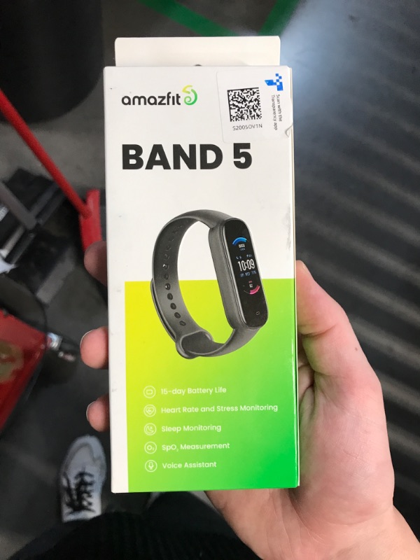 Photo 2 of (READ FULL POST) Amazfit Band 5 Activity Fitness Tracker with Alexa Built-in, 15-Day Battery Life 