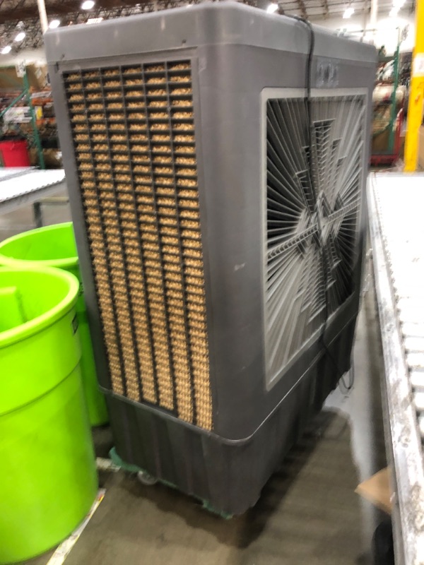 Photo 4 of * SEE NOTES NON FUNCTIONAL* Portable Swamp Coolers Hessaire MC92V 11,000 CFM Evaporative Cooler
