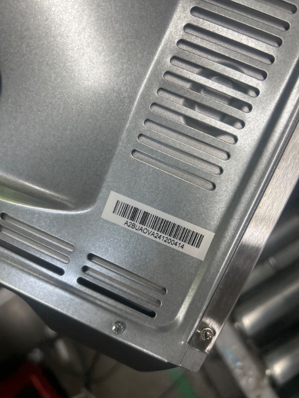 Photo 7 of **BACK RIGHT CORNER IS DENTED, POWERS ON**
Breville Smart Oven Air Fryer BOV860BSS, Brushed Stainless Steel Brushed Stainless Steel 0.8 cu ft