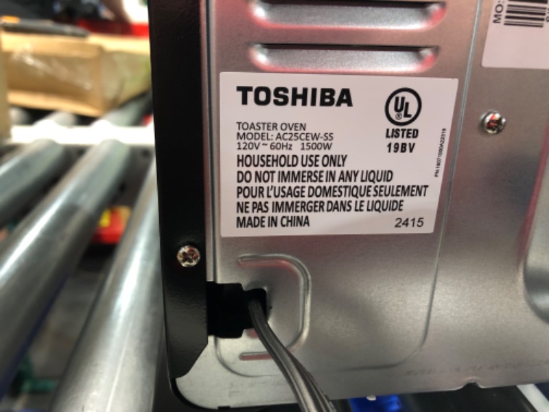 Photo 6 of ***USED - POWERS ON - UNABLE TO TEST FURTHER***
TOSHIBA AC25CEW-SS Large 6-Slice Convection Toaster Oven Countertop, 10-In-One with Toast, Pizza and Rotisserie, 1500W, Stainless Steel, Includes 6 Accessories Stainless Steel 25L