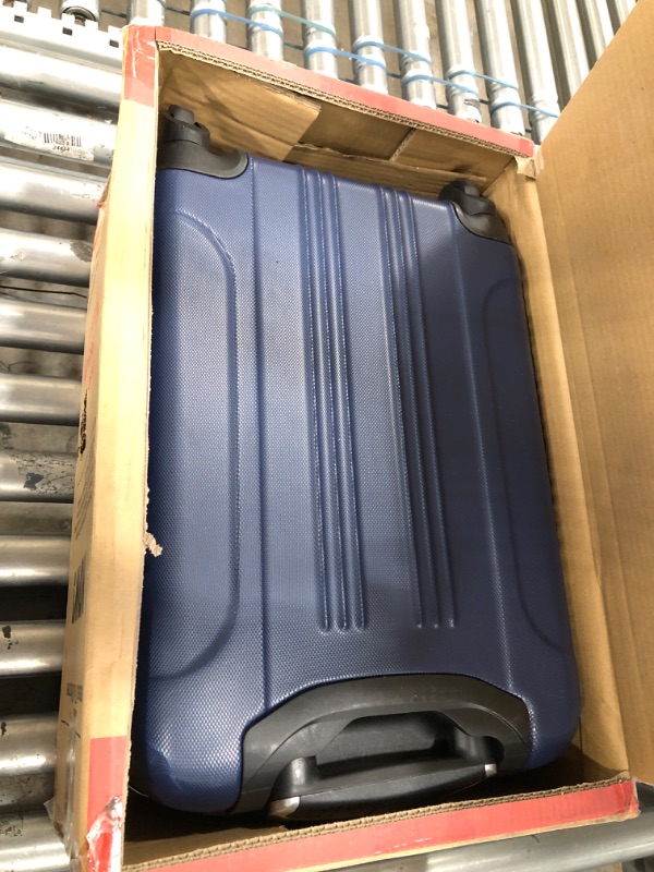 Photo 2 of **BROKEN HANDLE** Travelers Club Chicago Plus Carry-On Luggage and Accessories Set With Tote and Travel kit-Color:Navy blue,Size:3 Piece