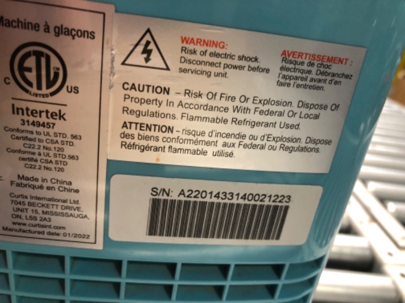 Photo 3 of ***USED - DIRTY - POWERS ON - UNABLE TO TEST FURTHER - SEE PICTURES***
Frigidaire EFIC108-BLUE Counter-top Portable, Compact Ice Maker, Blue, 26 lb per Day