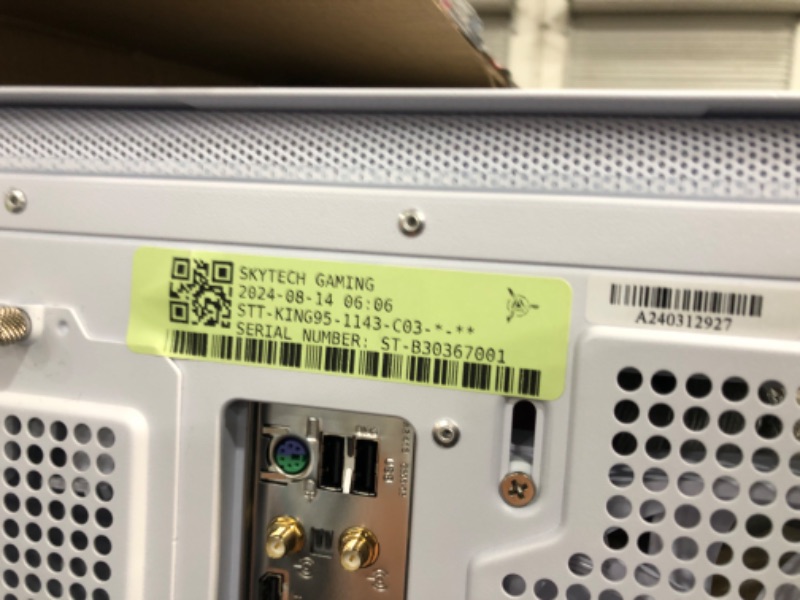 Photo 7 of (For parts/untested ) Skytech King 95 Gaming PC, Intel i7 14700F 2.1 GHz, RTX 4070 Ti Super 16GB GDDR6X, 1TB NVME Gen4, 32GB DDR5 RAM RGB, 850W Gold ATX 3.0 PSU, Wi-Fi, Win 11 Home