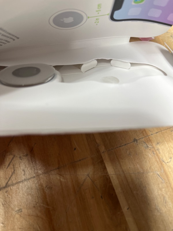 Photo 1 of Apple AirTag 3 Pack