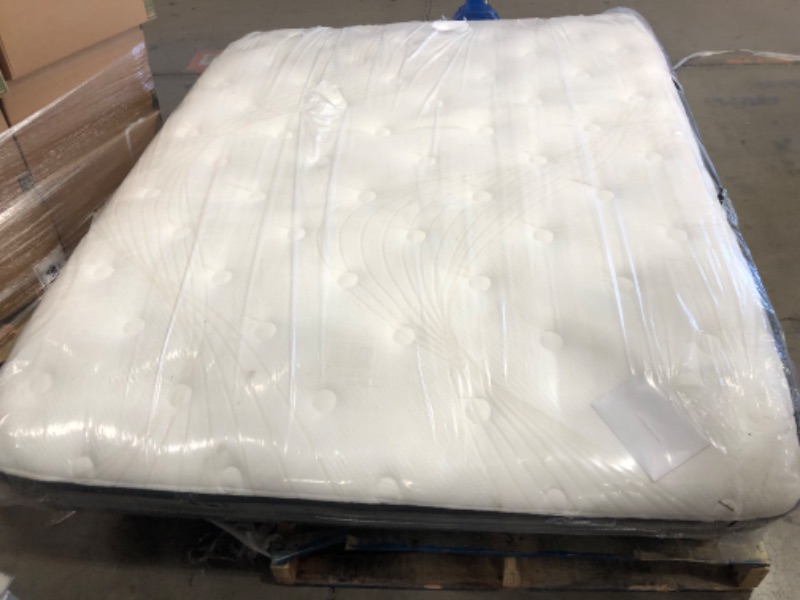 Photo 1 of !0 inch foam queen size mattress 