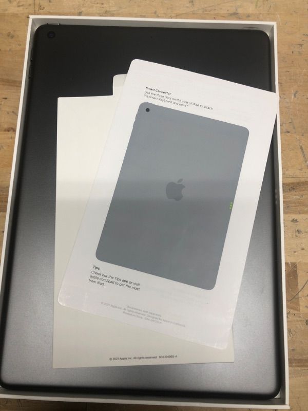 Photo 4 of Apple  - 10.2-Inch iPad (9th Generation) with Wi-Fi - 64GB - Space Gray---SN--FHY6W002JW
