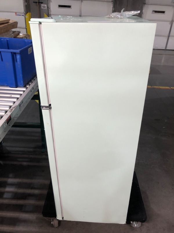 Photo 9 of ***USED - DAMAGED - UNTESTED - SEE COMMENTS***
Frigidaire EFR753-MINT 2 Door Apartment Size Refrigerator with Freezer, 7.5 cu ft, Retro, Mint