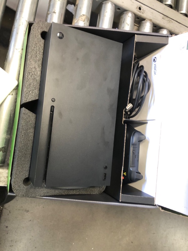 Photo 4 of **USED** Xbox Series X Console 