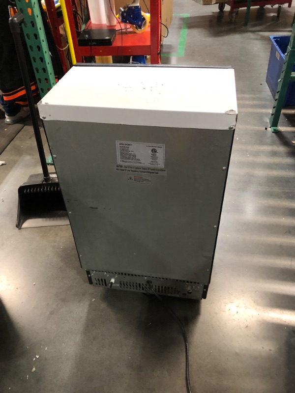 Photo 5 of ***USED - DAMAGED - DENTED - NO PACKAGING - POWERS ON - UNABLE TO TEST FURTHER***
EUHOMY Commercial Ice Maker Machine - 99lbs Daily Production