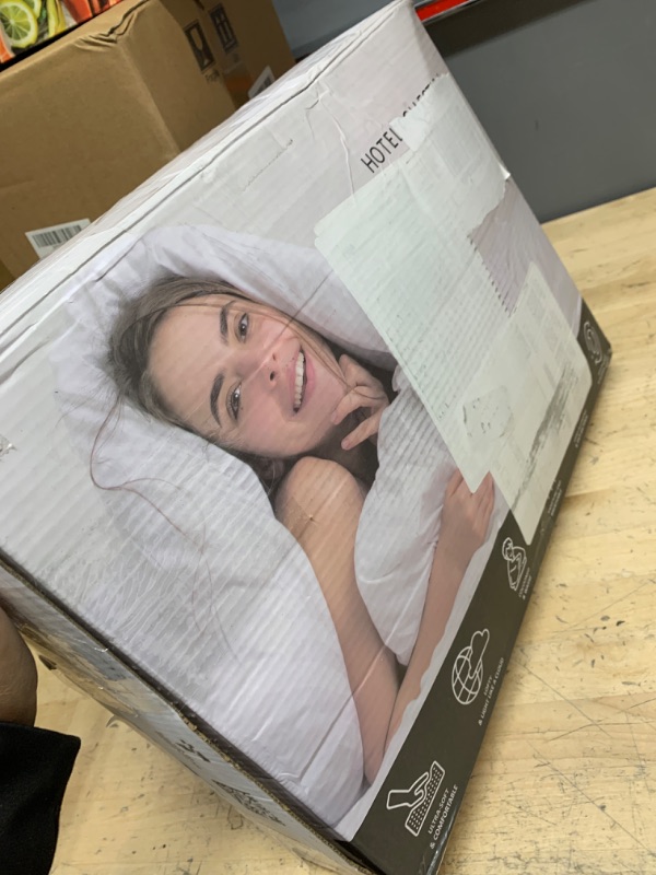 Photo 2 of APSMILE Luxury 100% Organic Cotton All Season Feathers Down Comforter Twin Size Duvet Insert, Fluffy Fill Power 34oz Medium Warmth Bed Comforter (68x90, Ivory White)