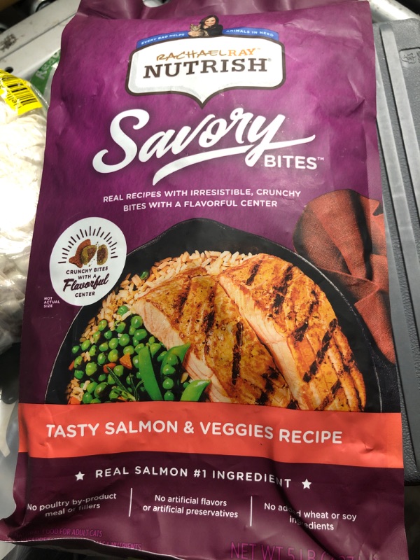 Photo 2 of (EXP DATE: 1/3/25) Rachael Ray Nutrish Savory Bites Dry Cat Food, Tasty Salmon & Veggies Recipe, 5 Pound Bag (Pack of 1) Tasty Salmon & Veggies 5 Pound (Pack of 1)