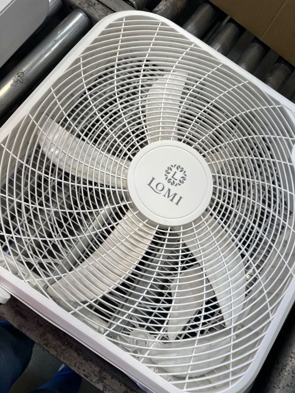 Photo 1 of *POWERS ON// PIECE OF FAN BROKEN** LOMI 20" Portable Box Fan
