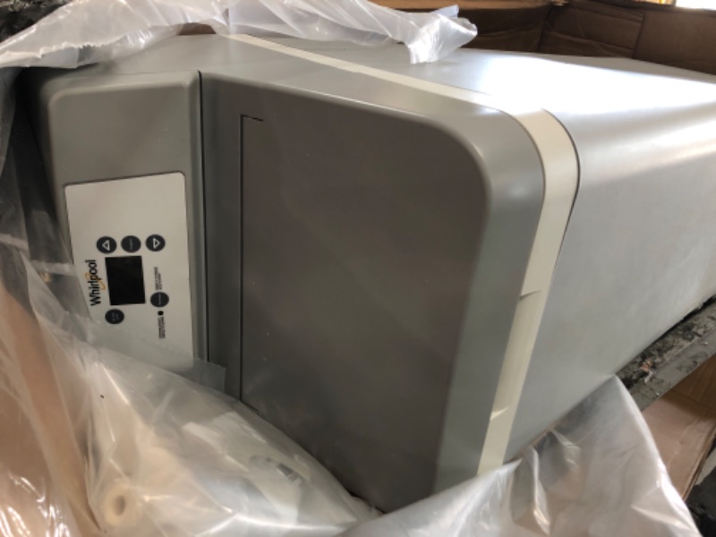 Photo 1 of * SEE NOTES* Whirlpool WHES30E 30,000 Grain Softener | Salt & Water Saving Technology | NSF Certified | Automatic Whole House Soft Water Regeneration, 0.75 inches, Off-White 30,000 Grain Water Softener Softener