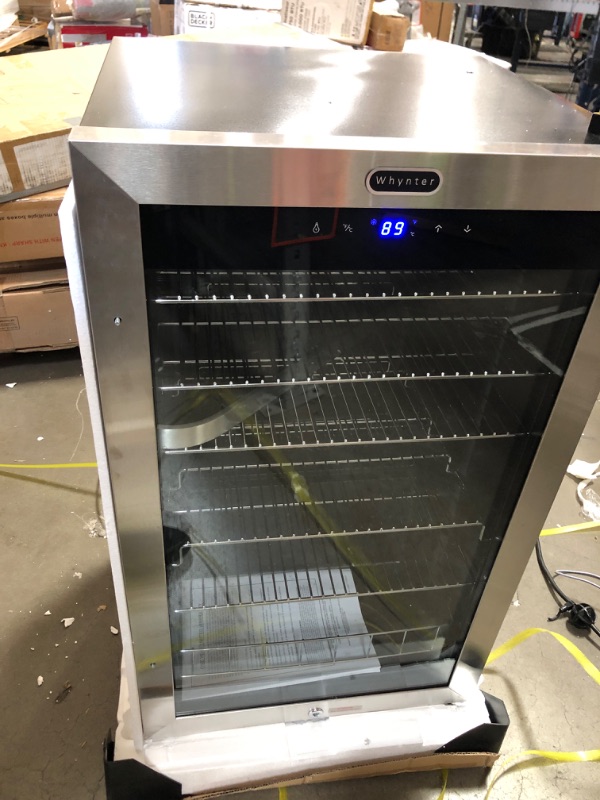 Photo 4 of * SEE NOTES* Whynter BR-1211DS 19? 121 Can Freestanding Beverage Refrigerator cooler with Digital Control and Lock Stainless Steel
