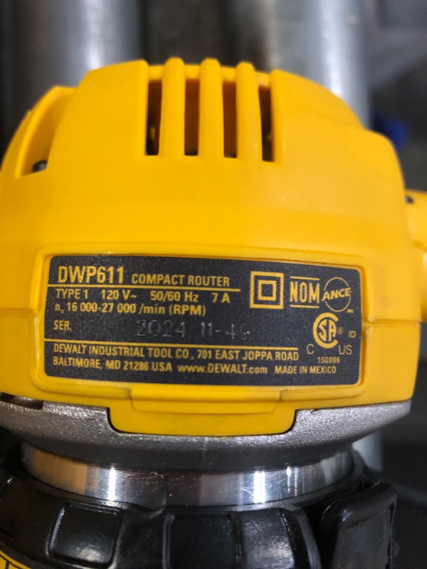 Photo 6 of (see all images) DEWALT Router Fixed/Plunge Base Kit, Variable Speed, 1.25-HP Max Torque (DWP611PK) Compact router