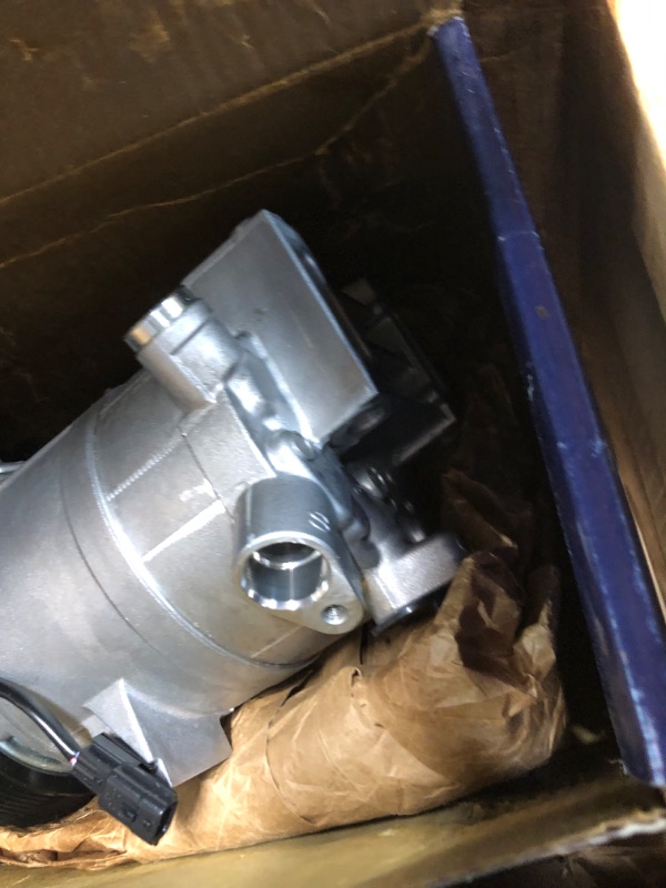 Photo 3 of Denso 471-5006 A/C Compressor